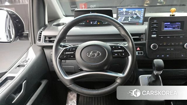 Hyundai Staria 2022 Серебряный из Кореи, фото 4