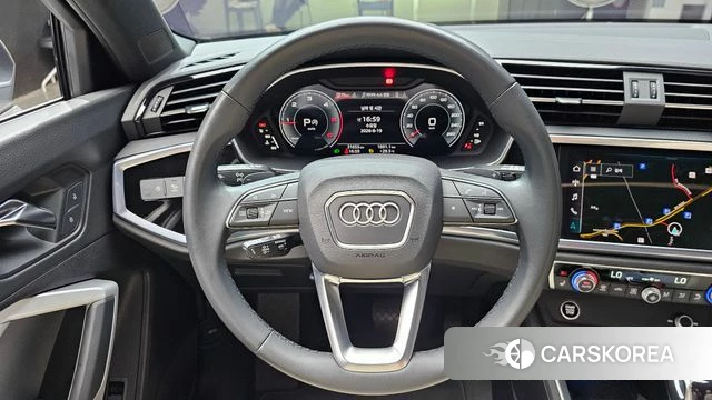 Audi Q3 (F3) 2022 Серый из Кореи, фото 4