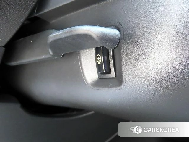 BMW X2 (F39) 2022 Черный из Кореи, фото 4