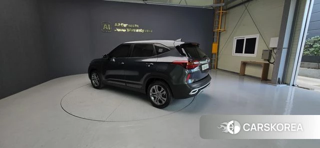 Kia Seltos 2020 Серебристо-серый из Кореи, фото 4