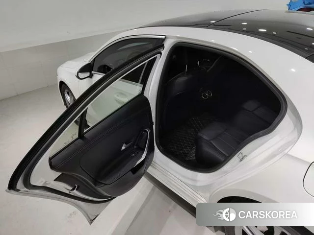 Mercedes-Benz Class A 2022 Белый из Китая, фото 4