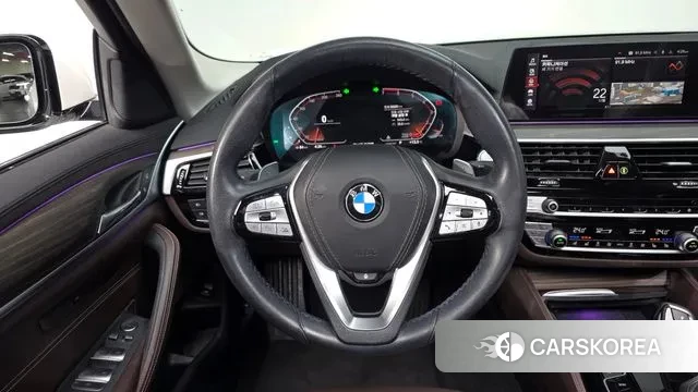 BMW 5 Series (G30) 2020 Белый из Кореи, фото 4