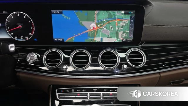 Mercedes-Benz E-Class W213 2020 Белый из Кореи, фото 4
