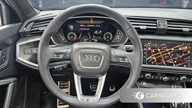 Audi Q3 (F3) 2023 Серый из Кореи, фото 4