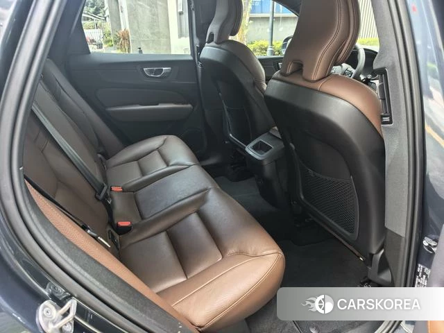 Volvo XC60 2023 Синий из Китая, фото 4