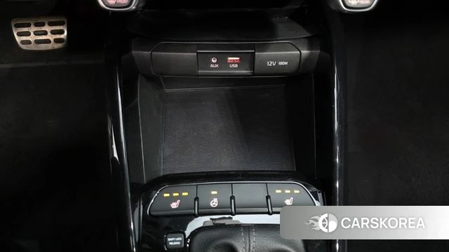 Kia Stonic 2018 Синий из Кореи, фото 4