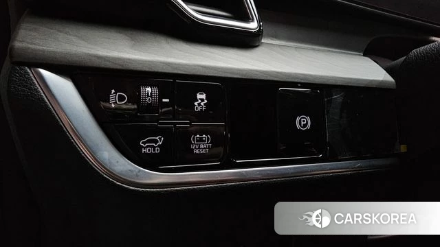 Kia Sportage 5th Generation Hybrid 2024 Белый из Кореи, фото 4