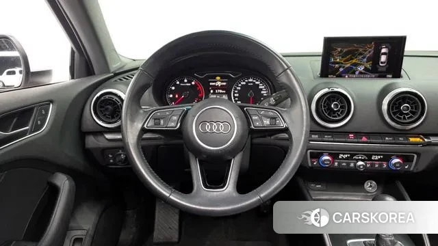 Audi New A3 2018 Белый из Кореи, фото 4