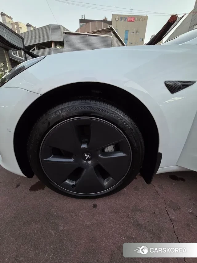 Tesla Model 3 2021 Белый из Кореи, фото 4