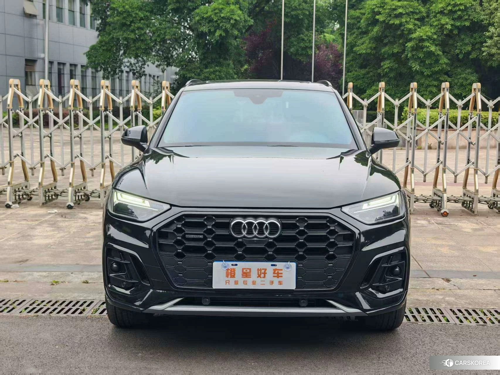 Audi Q5L 2023 Черный из Китая, фото 4