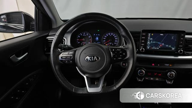 Kia Stonic 2018 Черный из Кореи, фото 4