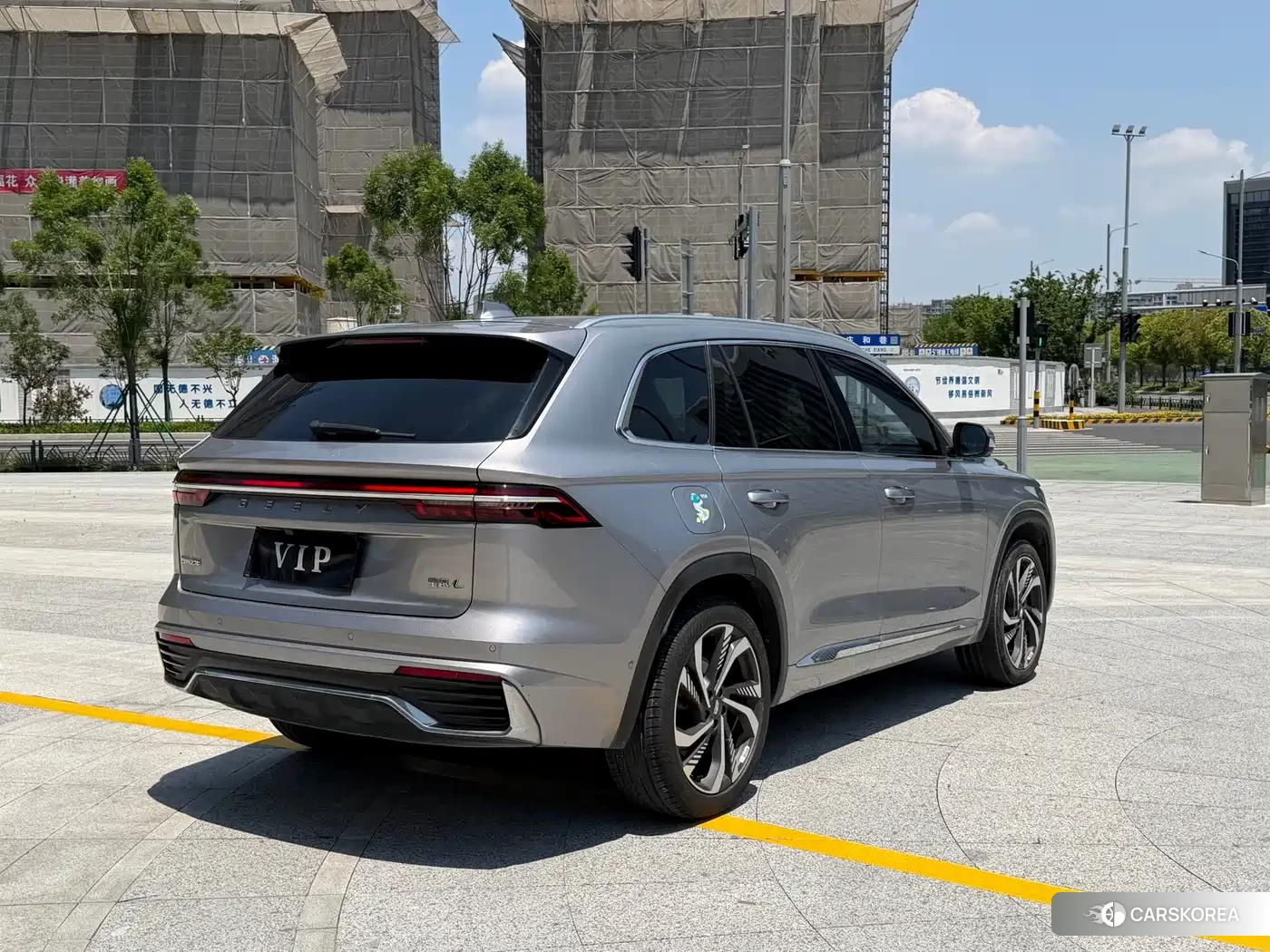 Geely Automobile Xingyue L 2022 Silver/gray из Китая, фото 4