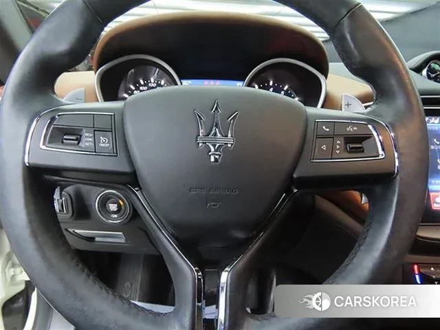 Maserati Ghibli 2020 Белый из Кореи, фото 4