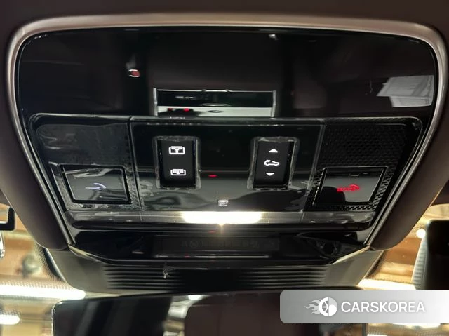 Land Rover Range Rover 5th Generation 2025 Песочный из Кореи, фото 4