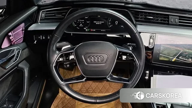 Audi e-Tron 2020 Серый из Кореи, фото 4