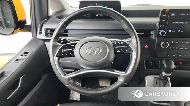 Hyundai Staria 2022 Желтый из Кореи, фото 4