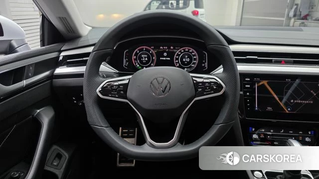 Volkswagen Arteon 2022 Серебристо-серый из Кореи, фото 4