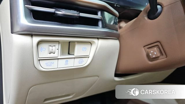 Hyundai Grandeur Hybrid (GN7) 2024 Серебристо-серый из Кореи, фото 4