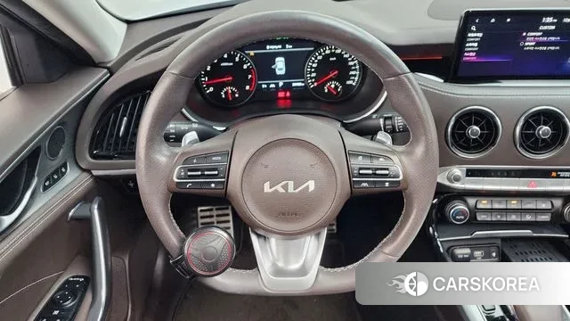 Kia Stinger Meister 2023 Белый из Кореи, фото 4