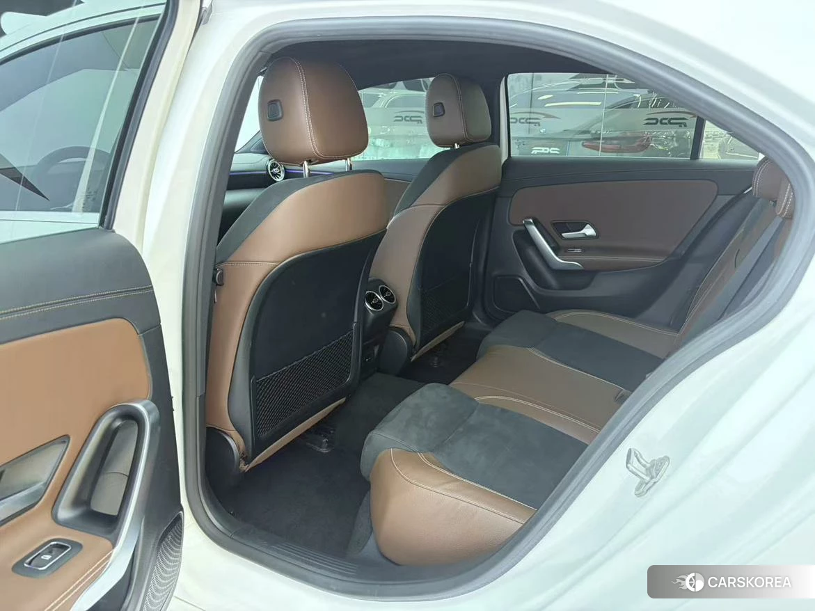 Mercedes-Benz Class A 2021 Белый из Китая, фото 4