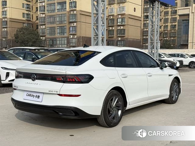Volkswagen Lingdu 2024 Белый из Китая, фото 4