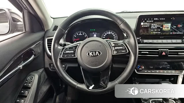 Kia Seltos 2021 Серый из Кореи, фото 4