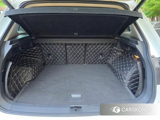 Volkswagen Tiguan second Generation 2018 Белый из Кореи, фото 4