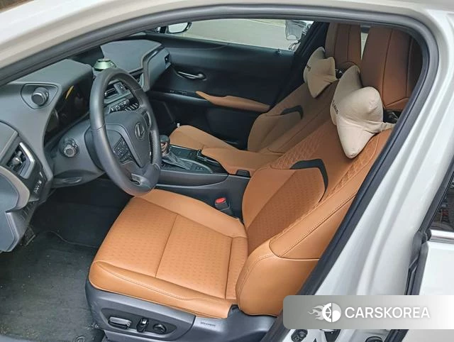 Lexus UX 2021 Белый из Китая, фото 4