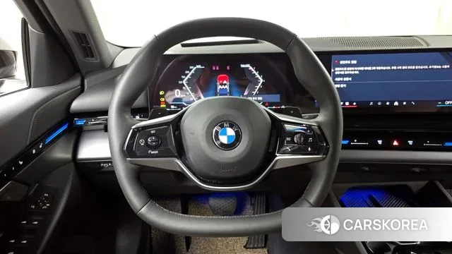 BMW 5 Series (G60) 2024 Черный из Кореи, фото 4