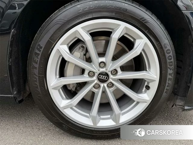 Audi A6L 2022 Черный из Китая, фото 4