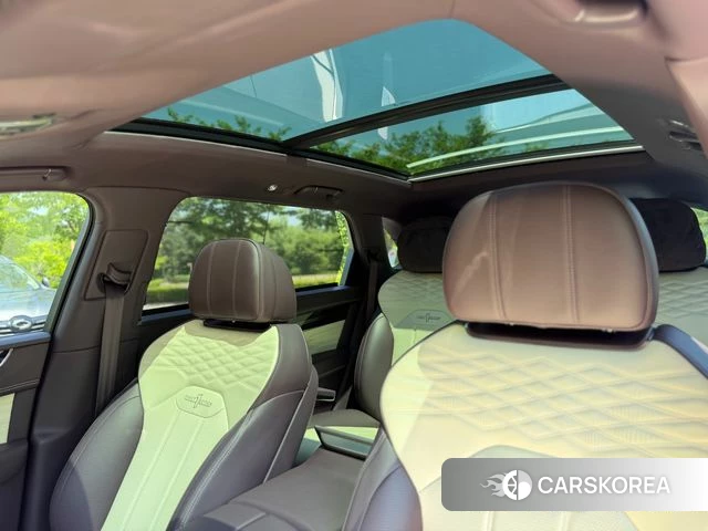 Bentley Bentayga 2024 Фиолетовый из Кореи, фото 4