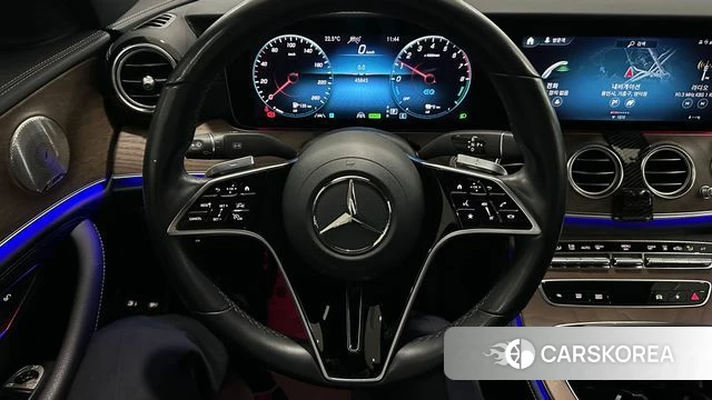 Mercedes-Benz E-Class W213 2022 Белый из Кореи, фото 4