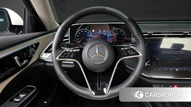 Mercedes-Benz E-Class W214 2024 Белый из Кореи, фото 4