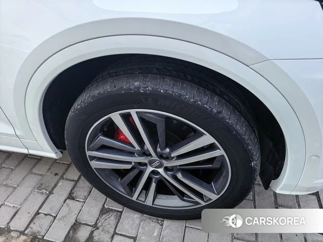 Audi Q5L 2021 Белый из Китая, фото 4
