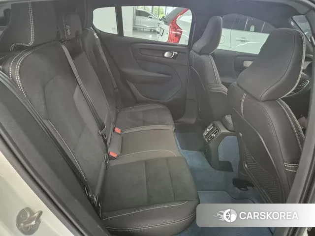 Volvo C40 Richards 2024 Белый из Кореи, фото 4