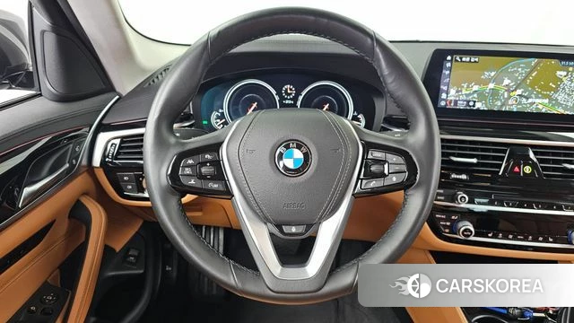 BMW 5 Series (G30) 2018 Серый из Кореи, фото 4