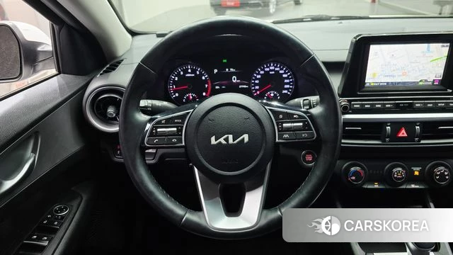 Kia The New K3 2nd generation 2022 Белый из Кореи, фото 4