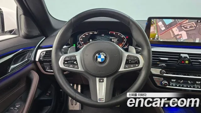 BMW 5 Series (G30) 2023 Белый из Кореи, фото 4