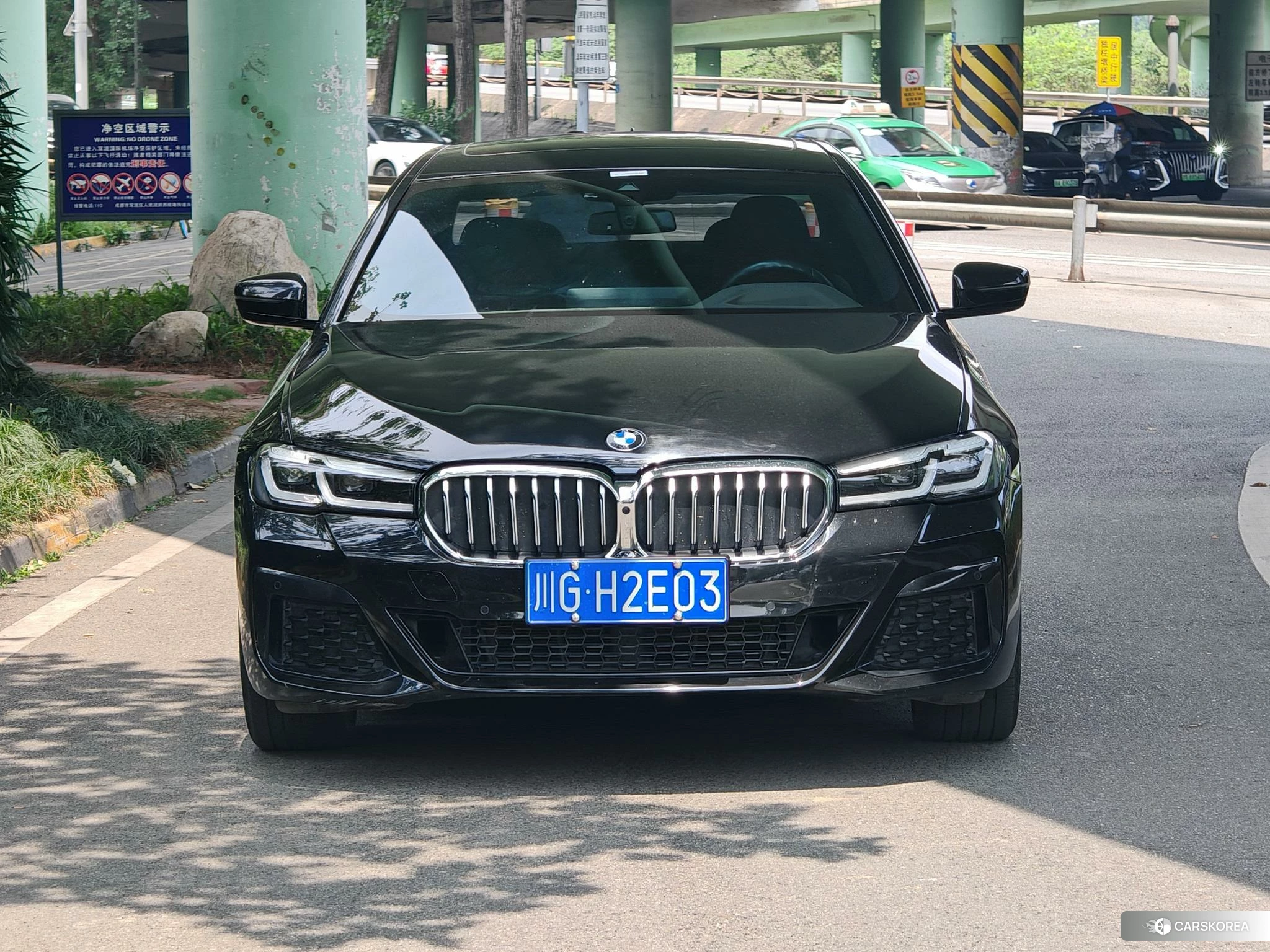 BMW 5 series 2023 Черный из Китая, фото 4