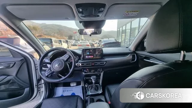 Kia Seltos 2021 Белый из Кореи, фото 4