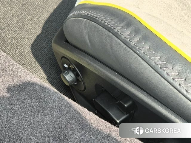 McLaren Artura 2023 Желтый из Кореи, фото 4