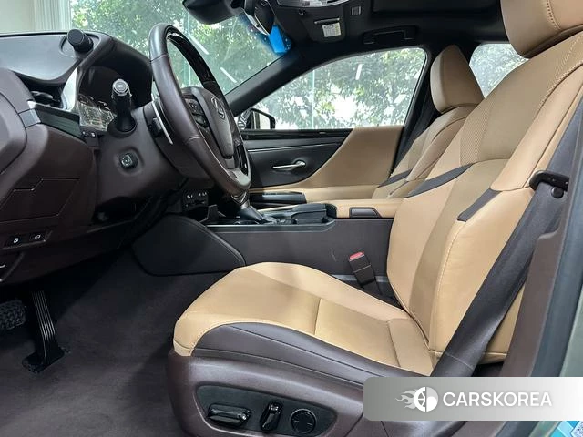 Lexus ES 2021 Зеленый из Китая, фото 4