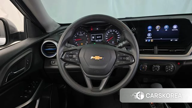 Chevrolet (GM Daewoo) Trax Crossover 2024 Серебристо-серый из Кореи, фото 4