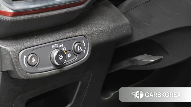 Chevrolet (GM Daewoo) Trailblazer 2022 Белый из Кореи, фото 4