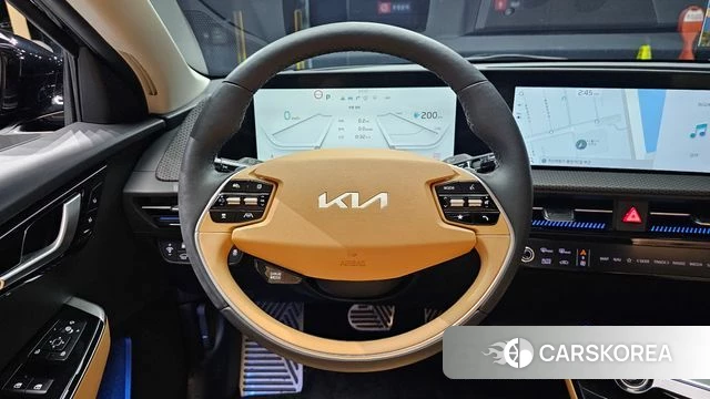 Kia EV6 2023 Черный из Кореи, фото 4