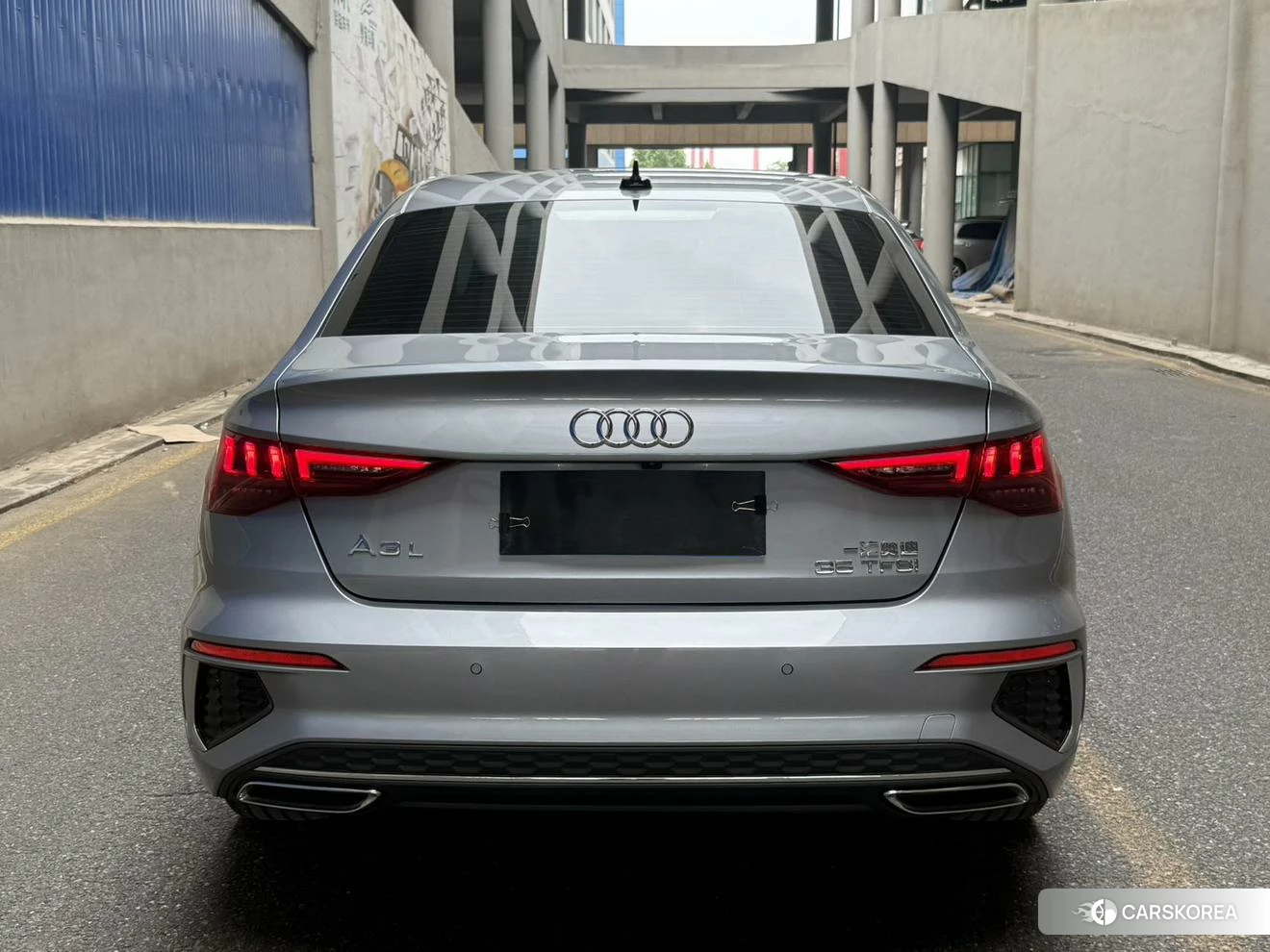Audi A3 2023 Темно-серый из Китая, фото 4