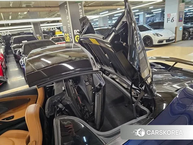 McLaren 570S 2019 Синий из Кореи, фото 4