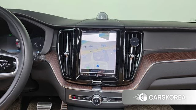 Volvo XC60 second Generation 2022 Черный из Кореи, фото 4