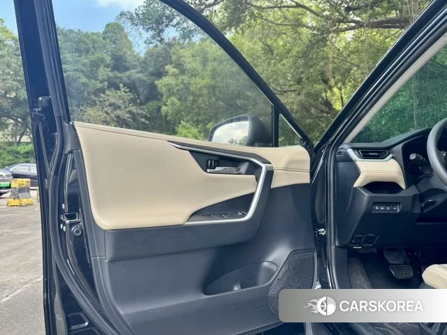 Toyota RAV4 Rongfang 2022 Черный из Китая, фото 4