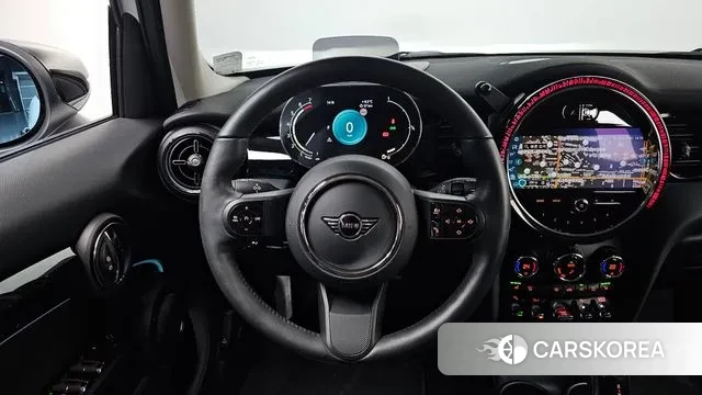 Mini Cooper 2024 Белый из Кореи, фото 4